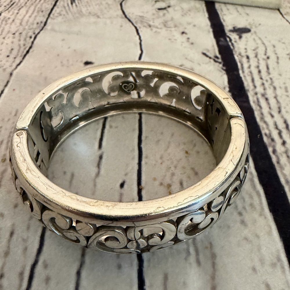 Brighton Contempo Hinged Scroll Bangle. - Picture 4 of 9